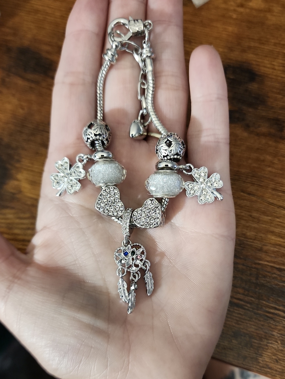1 Piece Of Simple Yet Versatile Dream Catcher Lucky Clover Pendant With Diamond